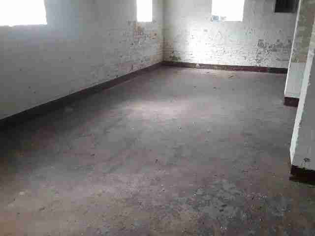 30458485_1584373130248 (1).jpg